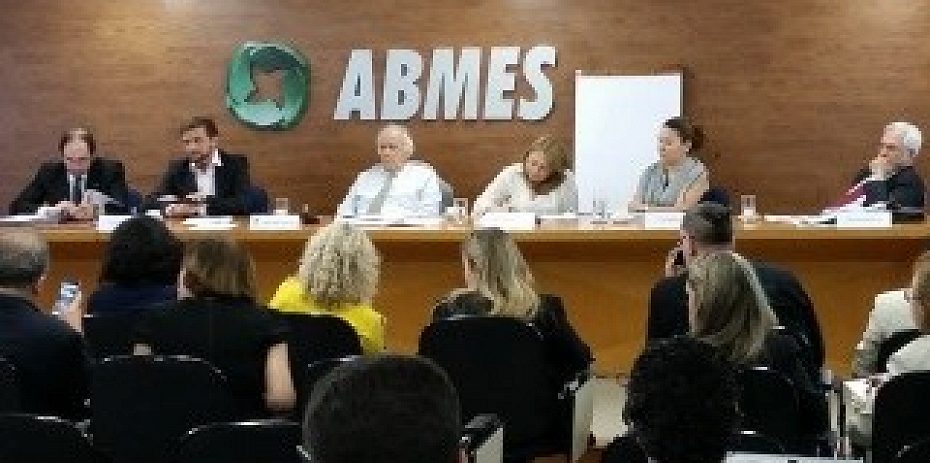ABMES encaminha sugestões ao Instrumento de Avaliação de Cursos de Medicina