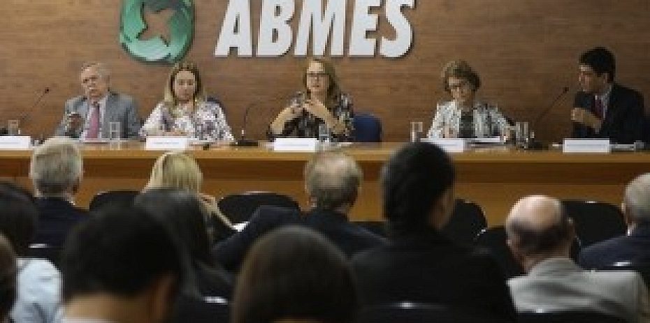 Durante seminário da ABMES, especialistas apresentam panorama do Censo 2014