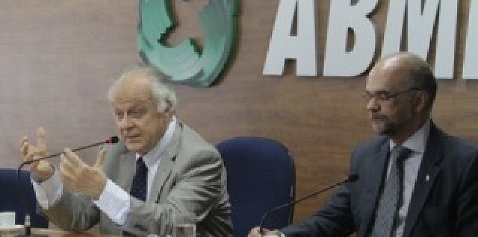 MEC reabre Fies para novos contratos após reivindicações das IES particulares