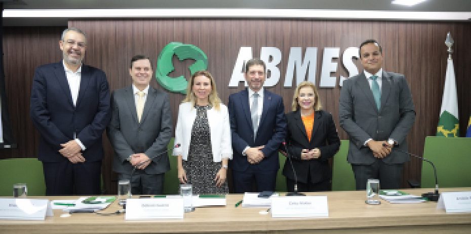 ABMES realiza seminário sobre impactos da regulamentação da Reforma Tributária para o setor particular de ensino