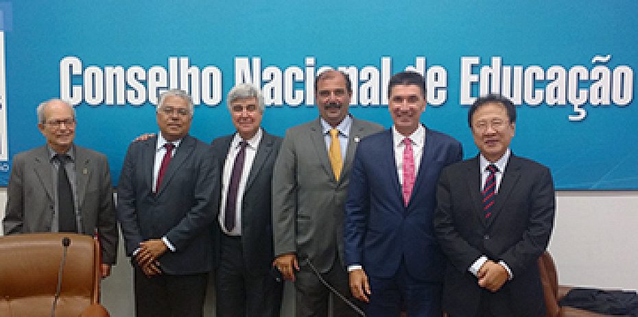 Universidades poderão ter mais tempo para ofertar número mínimo de programas de mestrado e doutorado